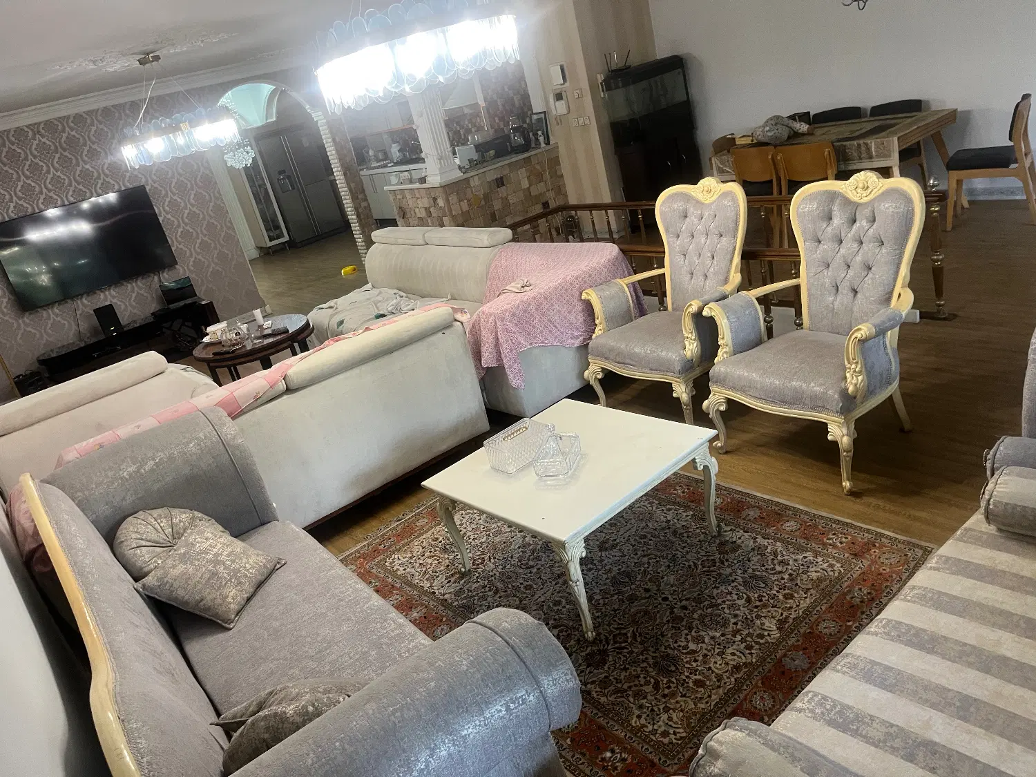 مبل فرانسوی|مبلمان خانگی و میز عسلی|تهران, اکباتان|دیوار