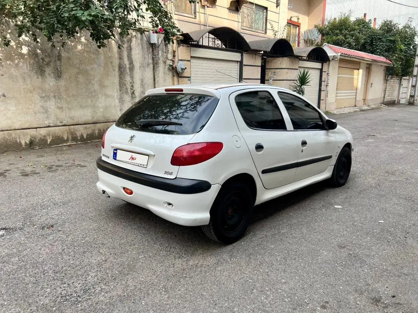 83 تیپ ۲ سفید|خودرو سواری و وانت|رشت, استقامت ۱|دیوار