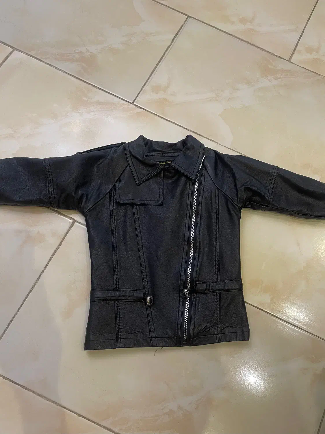 کاپشن چرم پسرانه|کفش و لباس بچه|رشت, کوی یخ|دیوار