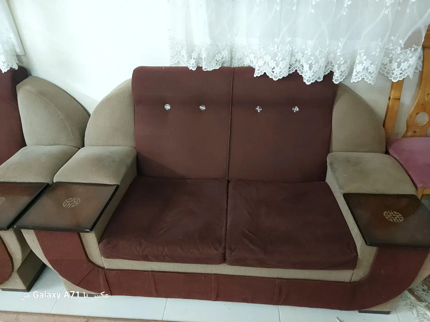 مبل ۷ نفره و میز کنار|مبلمان خانگی و میز عسلی|رشت, کوی فکوری|دیوار