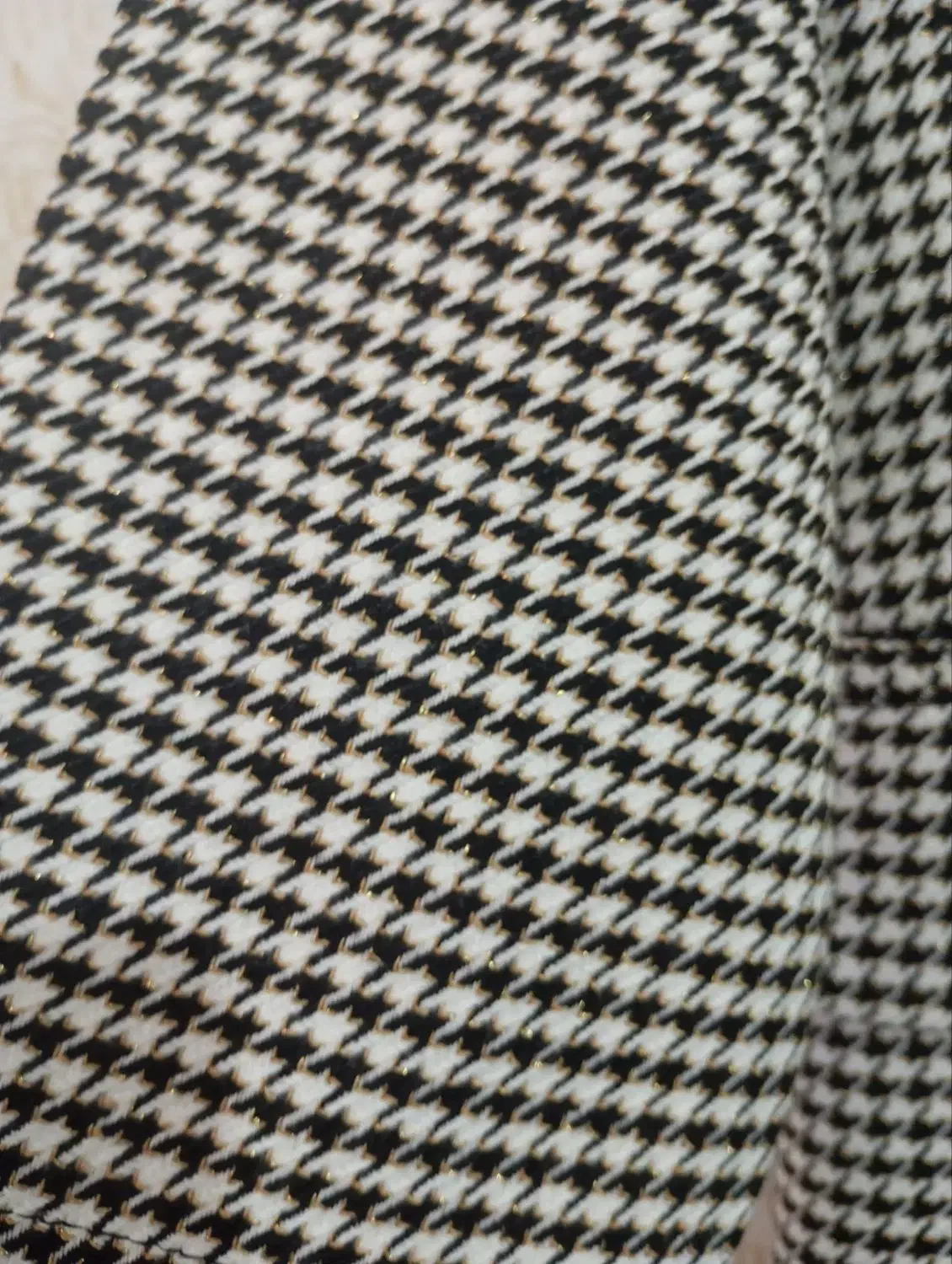 چند دست لباس بعلت جمع کردن مغازه|لباس|رباطکریم, شهرک والفجر|دیوار