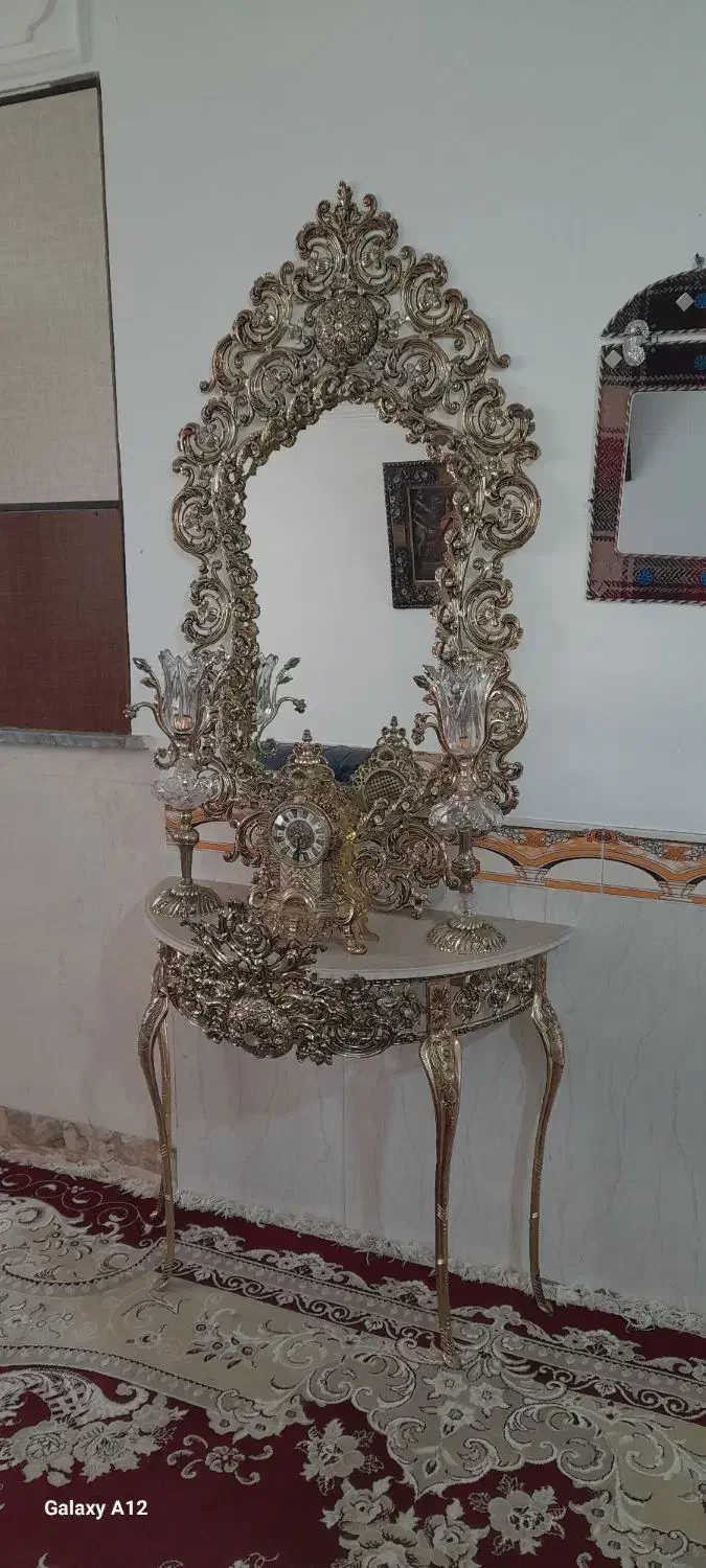 آئینه وشمدانی|آینه|اقبالیه, |دیوار