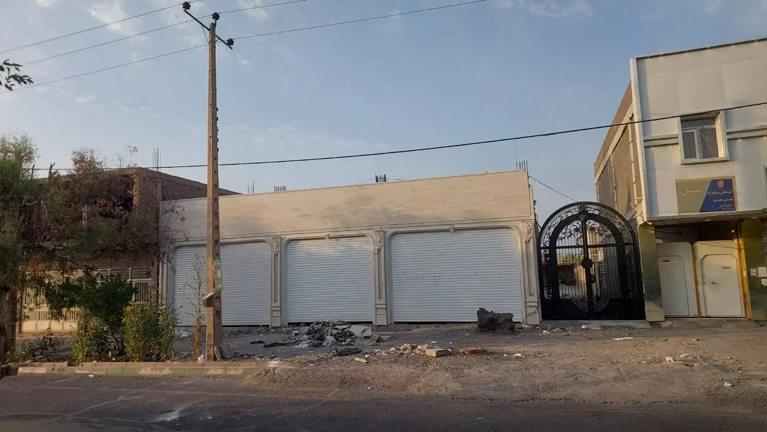 اجاره مغازه ۳۰۰ متری|اجارهٔ مغازه و غرفه|بم, |دیوار