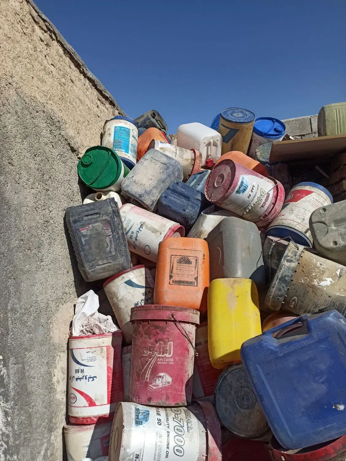 فروش گالن های ۲۰ لیتری|ظروف نگهدارنده، پلاستیکی، یک‌بارمصرف|بجنورد, |دیوار