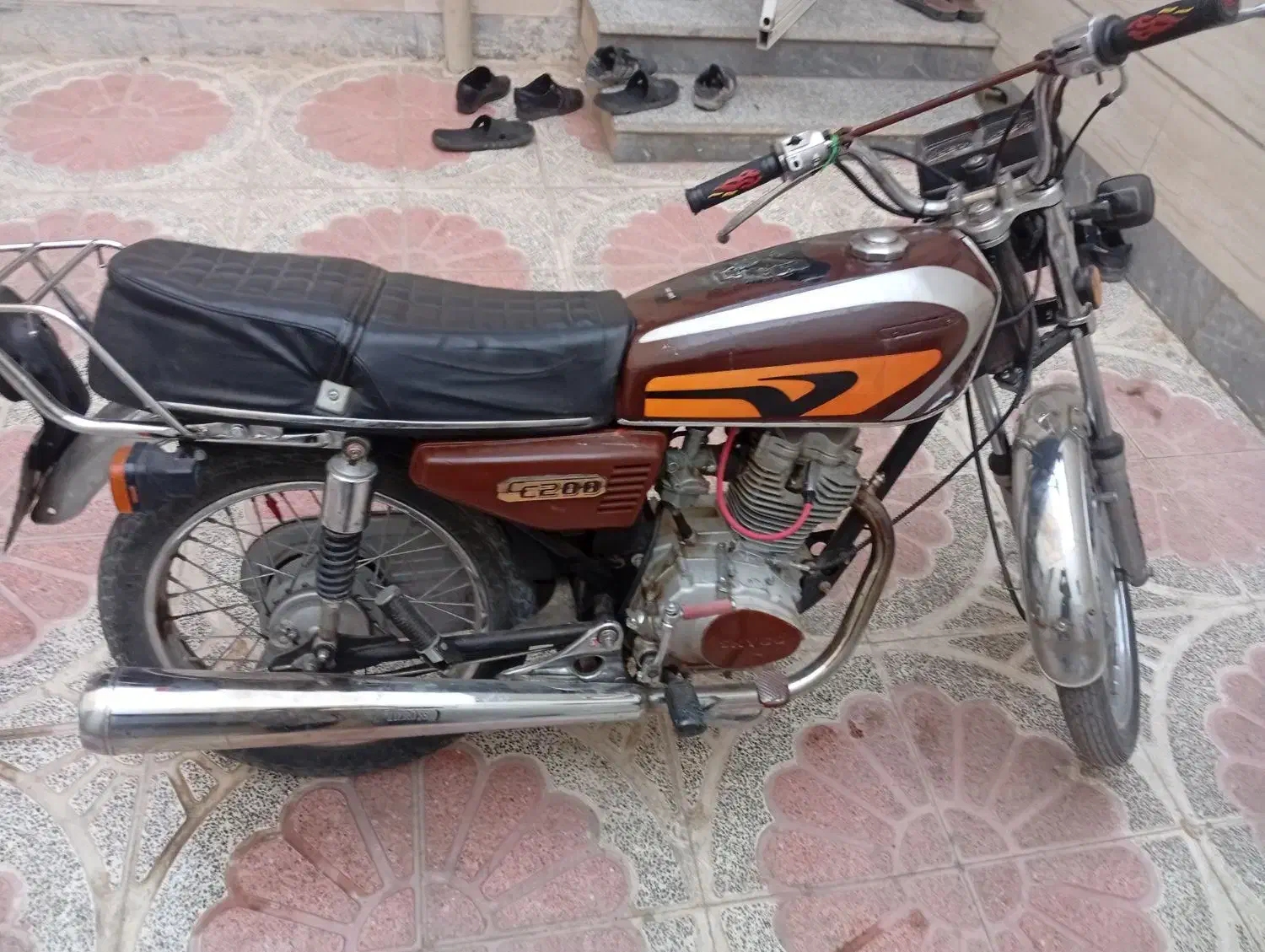 مدل 83تر تمیز موتوری سالم تخفیف پا معامله|موتورسیکلت|سامان, |دیوار