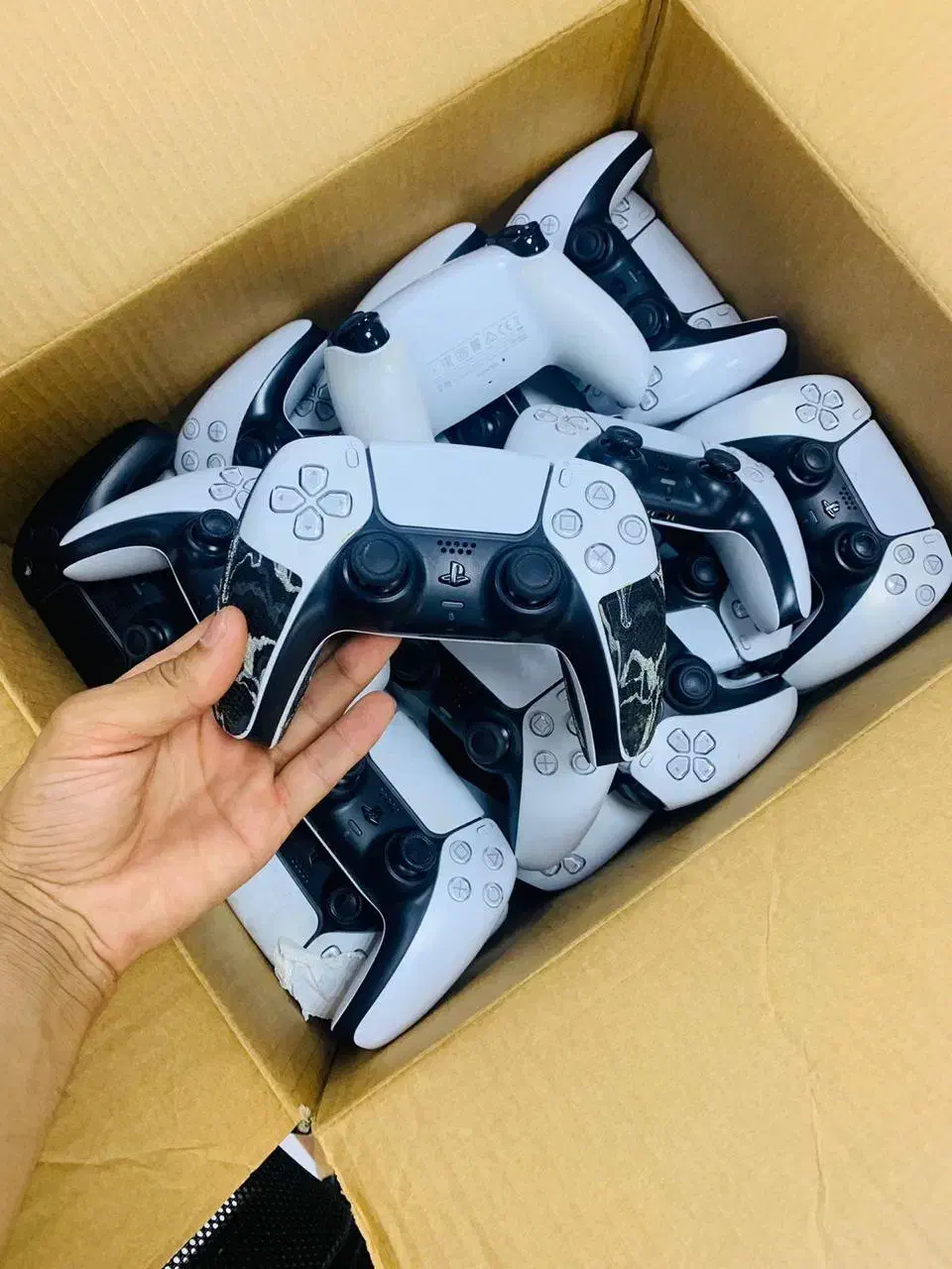 دستگاه پلی ۵ و ۴ و ۳|کنسول، بازی ویدئویی و آنلاین|شیراز, سینما سعدی|دیوار