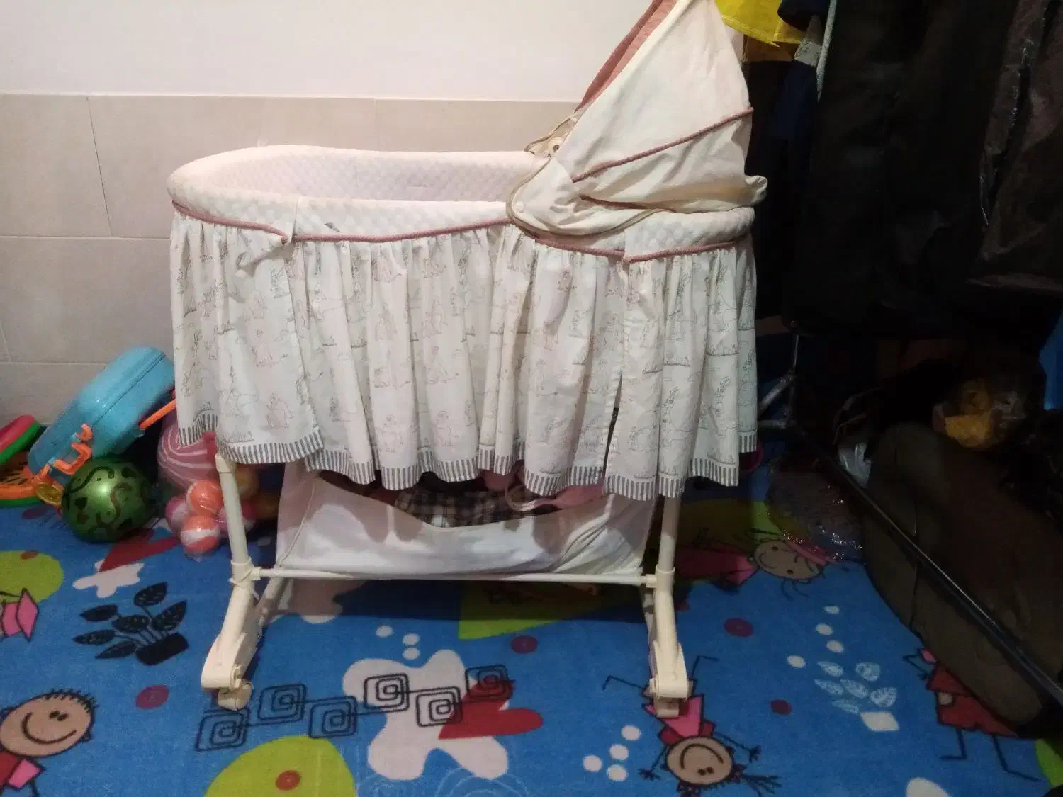 گهواره|اسباب و اثاث بچه|شیراز, شاهچراغ|دیوار