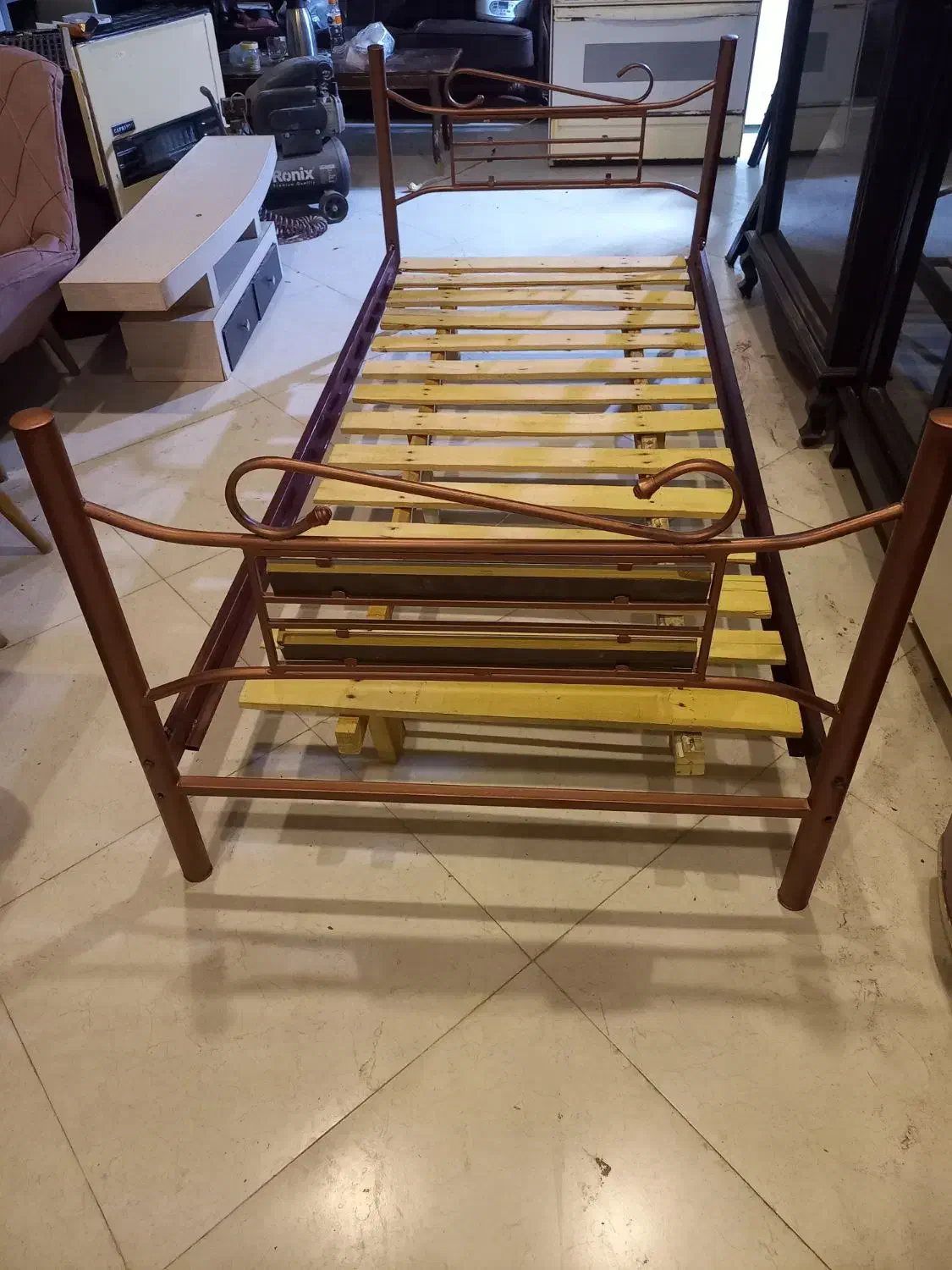 تخت یه نفره|تخت و سرویس خواب|یزد, |دیوار