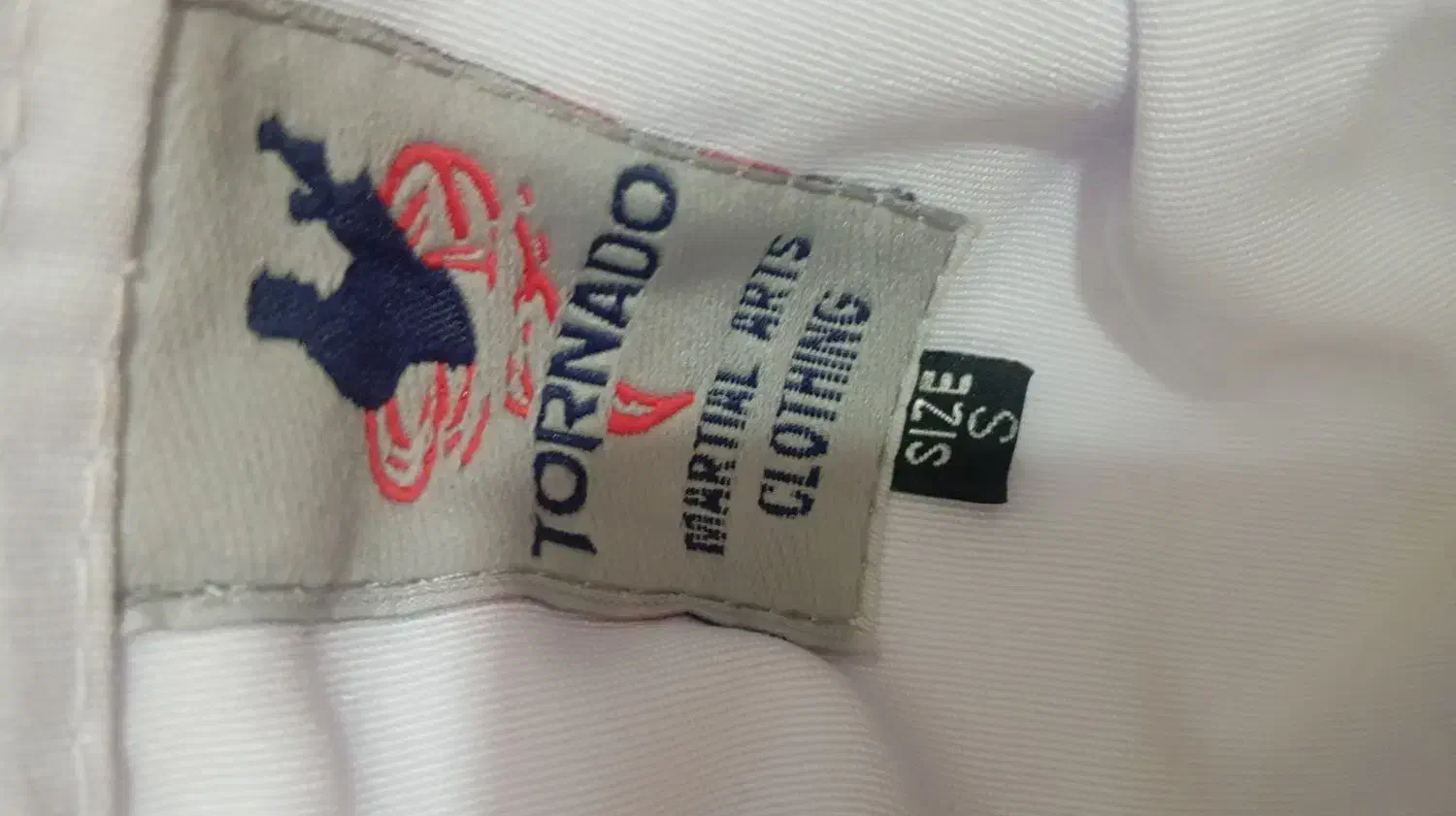 لباس کاتا و کاراته و کمربند و تجهیزات|تجهیزات ورزشی|بروجرد, |دیوار