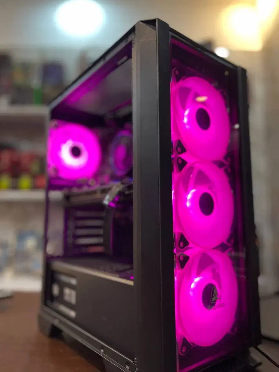 کیس گیمینگ x کارت گرافیک Rx AMD|رایانه رومیزی|تهران, جمهوری|دیوار