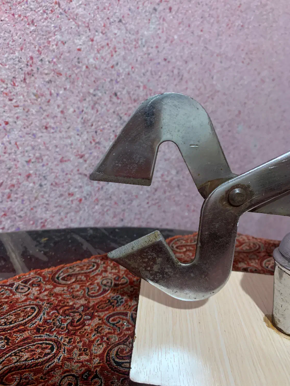 قندشکن|قوری، کتری، قهوه‌ساز دستی|رشت, دخانیات|دیوار