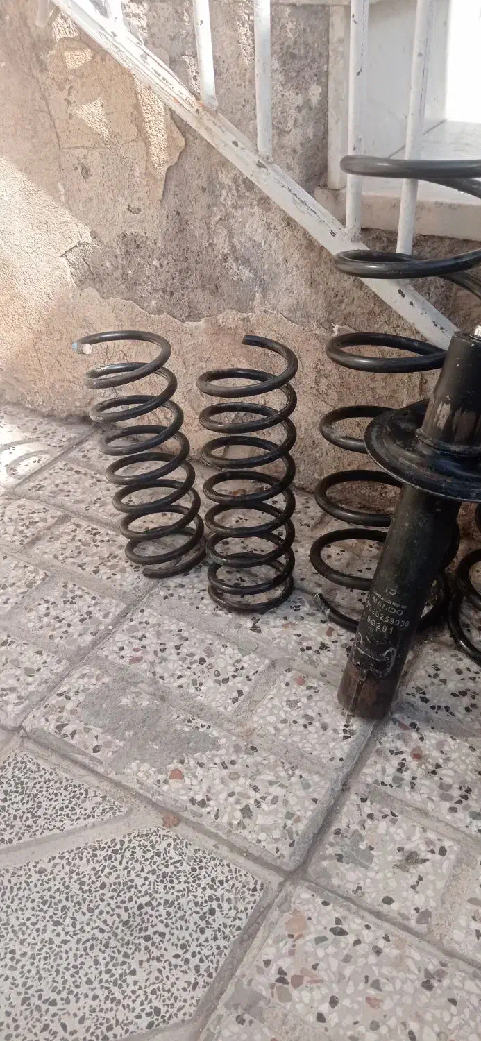 کمک جلو پارس|قطعات یدکی و لوازم جانبی|نیشابور, فرح بخش|دیوار