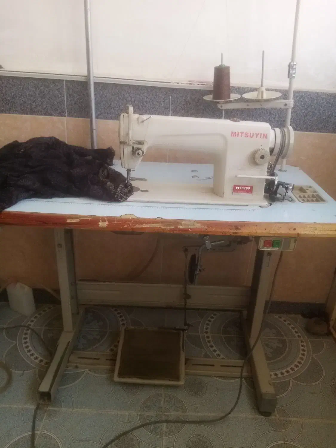 فروش چرخ خیاطی دینام دار ویک عدد مانگن وسردوز|چرخ خیاطی و ریسندگی|مهاباد (آذربایجان غربی), |دیوار