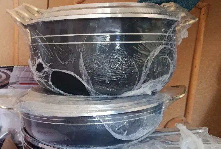 سرویس قابلمه و ماگ و روغن ریز نو زیر قیمت بازار|ظروف پخت‌وپز|تربت‌حیدریه, حسنی بالا|دیوار