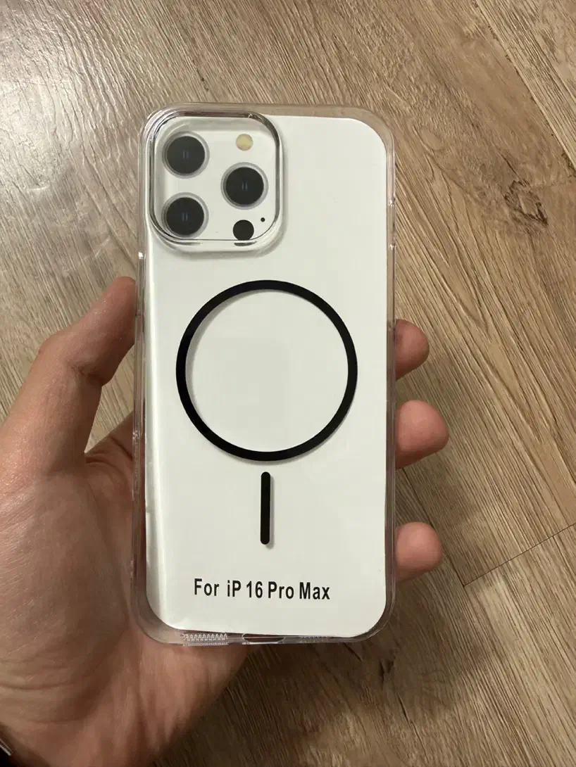 گارد نو بی رنگ آیفون ۱۶ پرومکس همراه با جعبه|لوازم جانبی موبایل و تبلت|مشهد, احمدآباد|دیوار