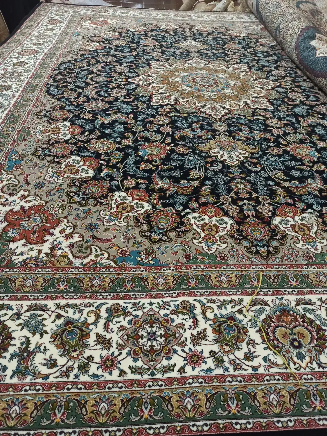 فرش سه تخته نو و جدید|فرش|لیکک, |دیوار