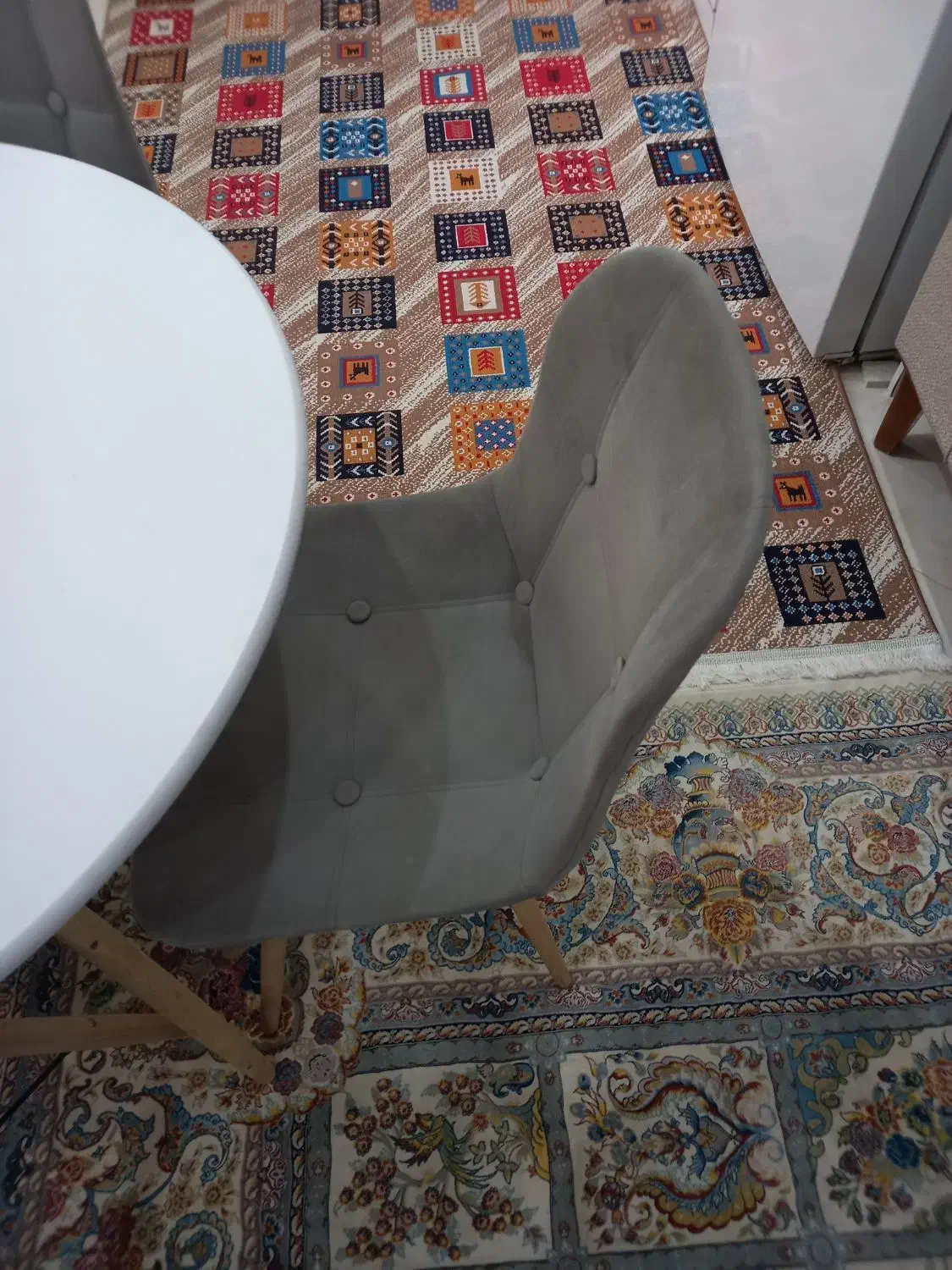 میز نهار خوری گرد  mdfصحیح و سالم|میز و صندلی غذاخوری|تهران, جوادیه|دیوار