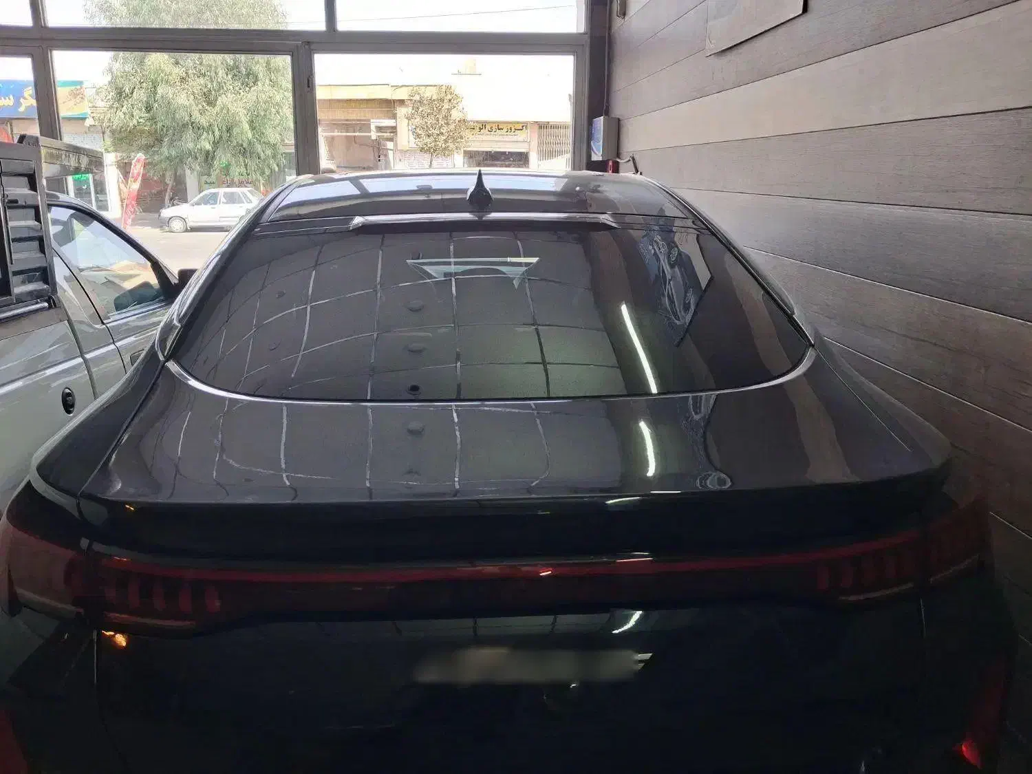 جک کی ام سی مشکی ۴۰۲|خودرو سواری و وانت|قم, بلوار امین و ساحلی|دیوار