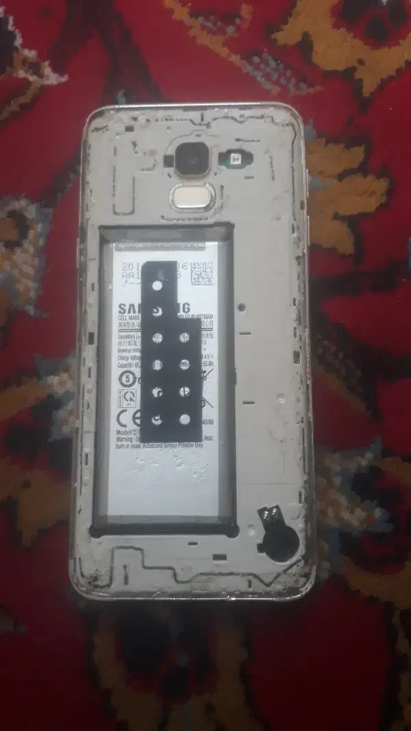 j 6|موبایل|اصفهان, عمان سامانی|دیوار