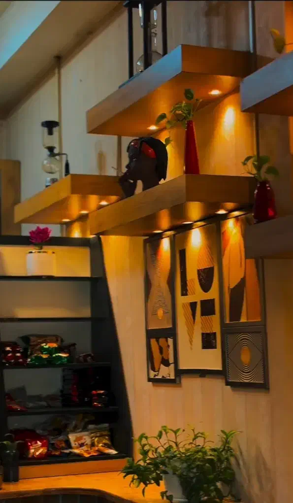 استخدام باریستا جهت کار در کافه|استخدام خدمات فروشگاه و رستوران|یاسوج, |دیوار