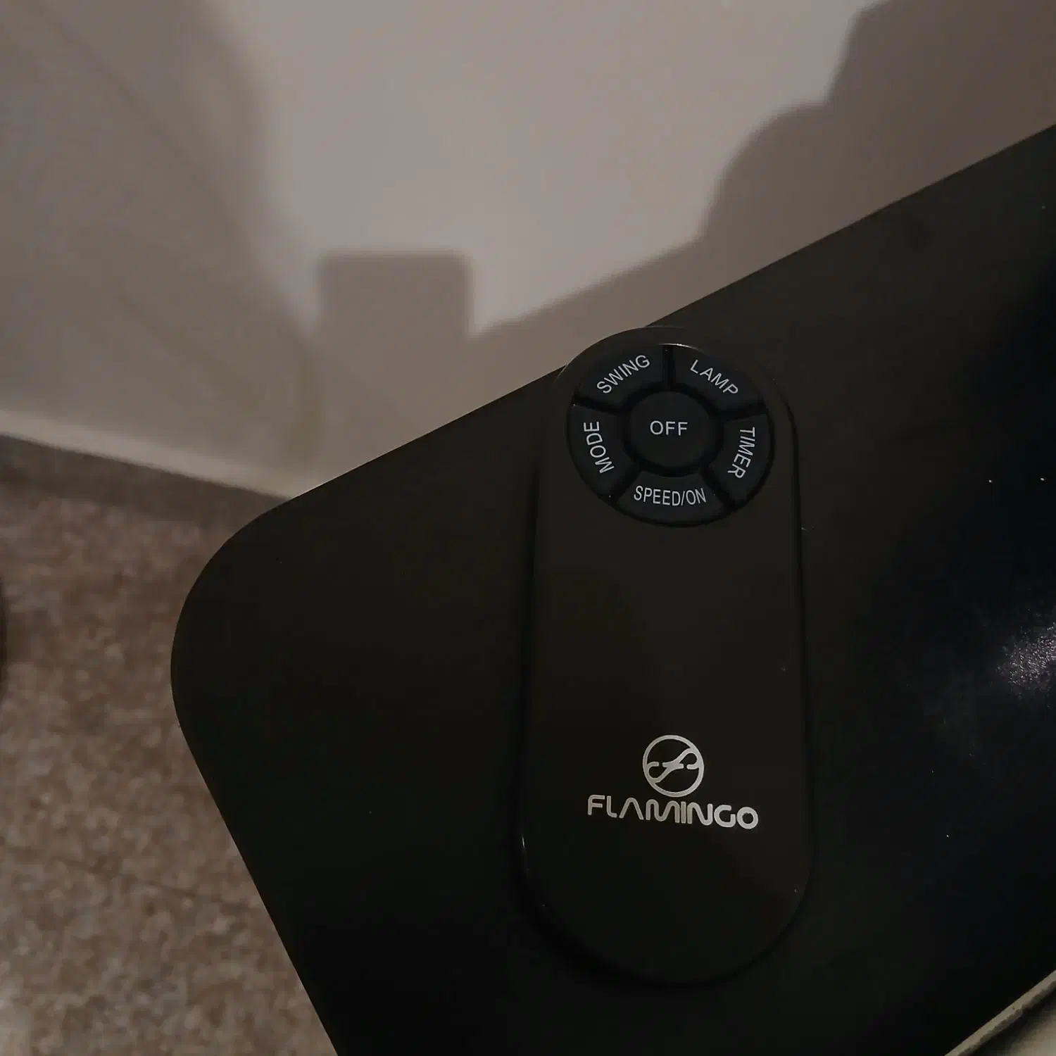 پنکه ایستاده و ریموتدار فلامینگو|پنکه و تصفیهکنندهٔ هوا|مشهد, هنرستان|دیوار