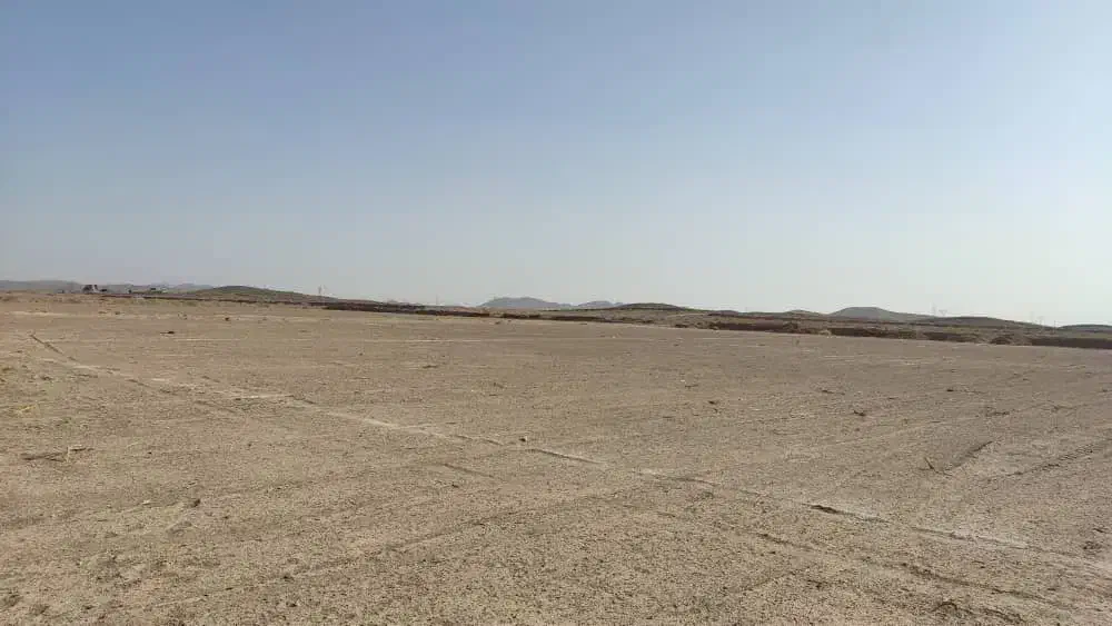 زمین چمگ چهارا سمت راست|فروش زمین و ملک کلنگی|زاهدان, |دیوار