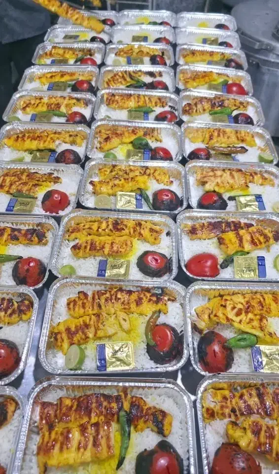 غذای آماده و آشپزی هادی رشیدی خیابان سرچشمه|خدمات پذیرایی، مراسم|کرمانشاه, |دیوار