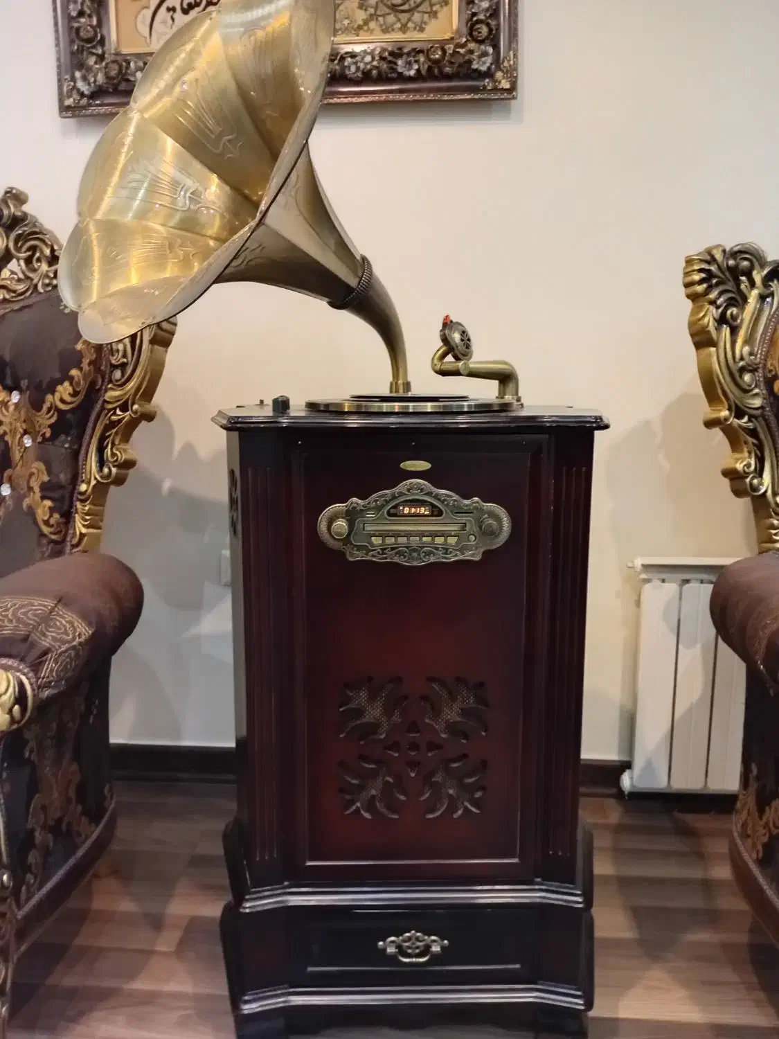 گرامافون|کلکسیون اشیاء عتیقه|ارومیه, |دیوار