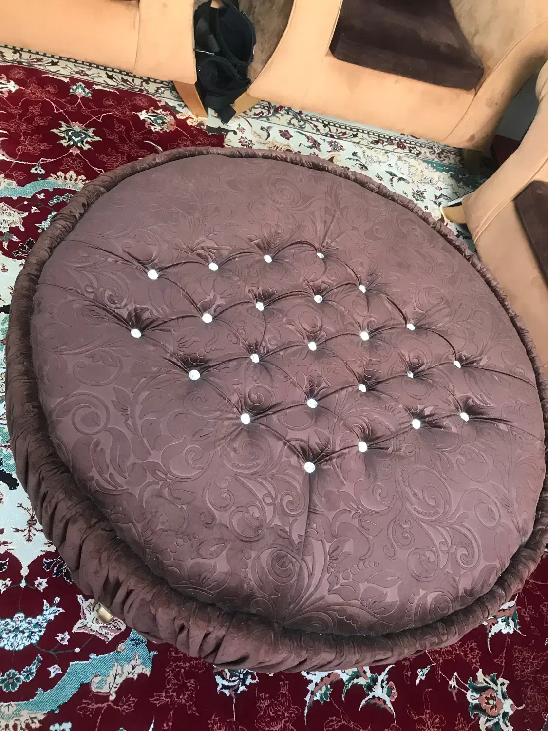 جلومبلی تک گرد|مبلمان خانگی و میز عسلی|محلات, |دیوار