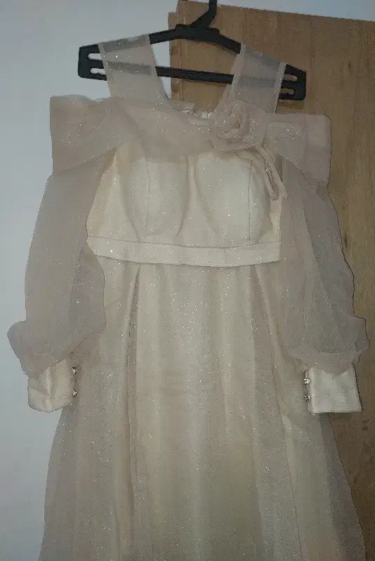 لباس مجلسی|لباس|مرودشت, مسجد رسول|دیوار