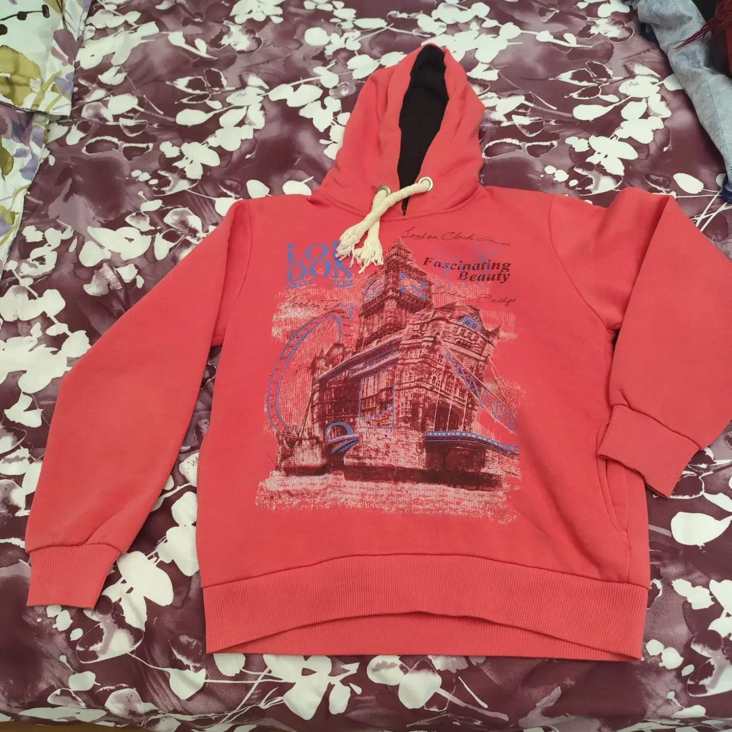 سویشرت و‌کاپشن و لباس زنانه و چادر|لباس|تهران, نیروی هوایی (پیروزی)|دیوار