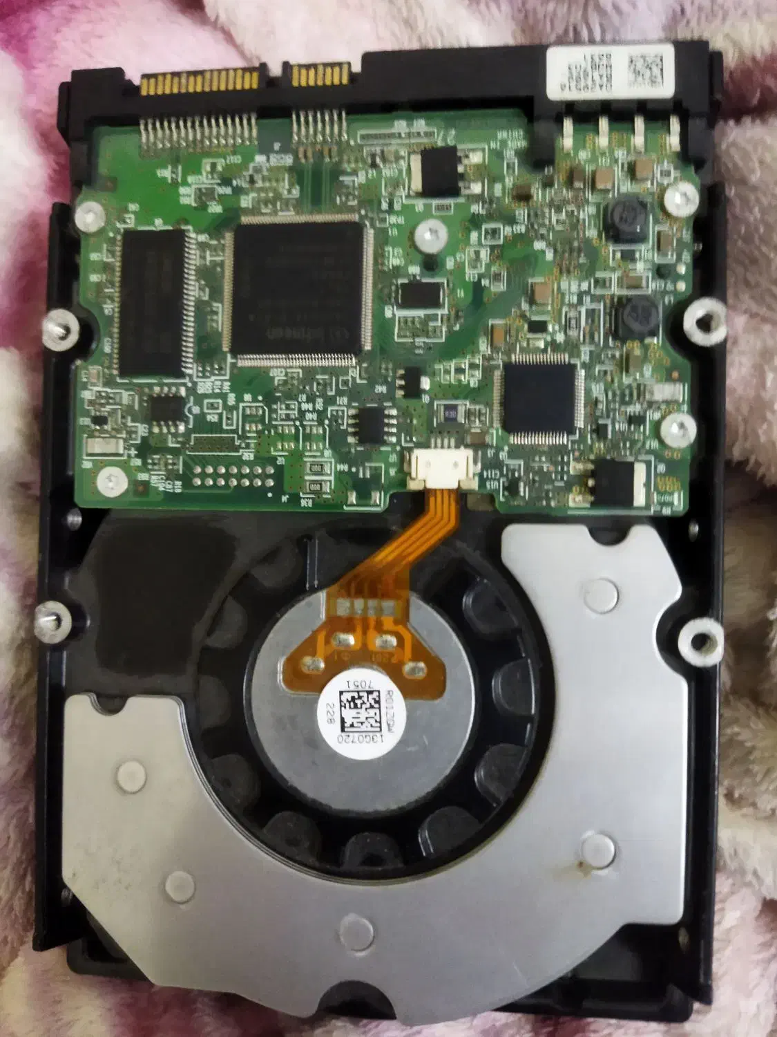 هارد 500 مشکل دار|قطعات و لوازم جانبی رایانه|رشت, دخانیات|دیوار