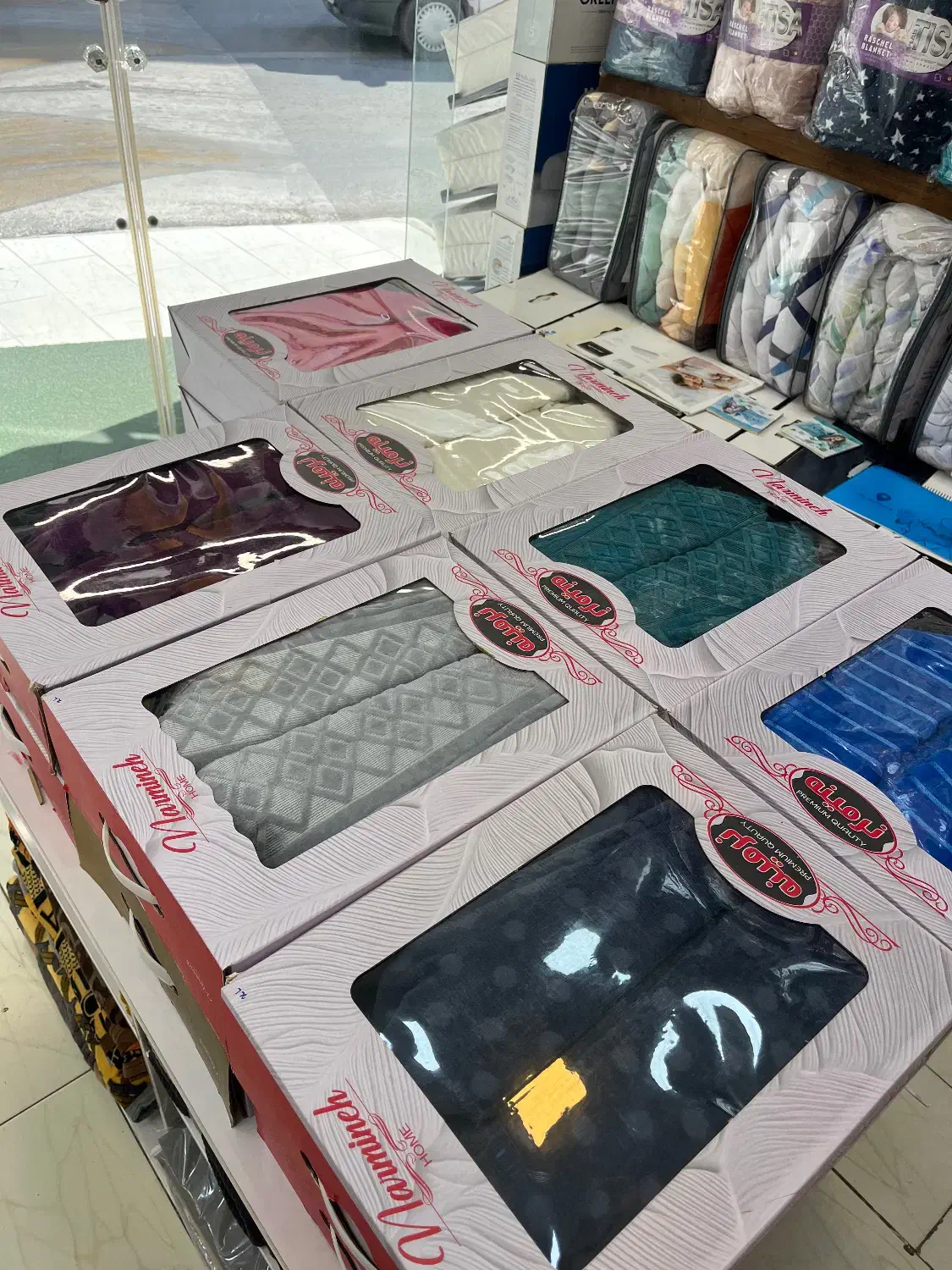 حوله تن پوش با ضمانت رنگ و کیفیت|لوازم حمام|آمل, |دیوار