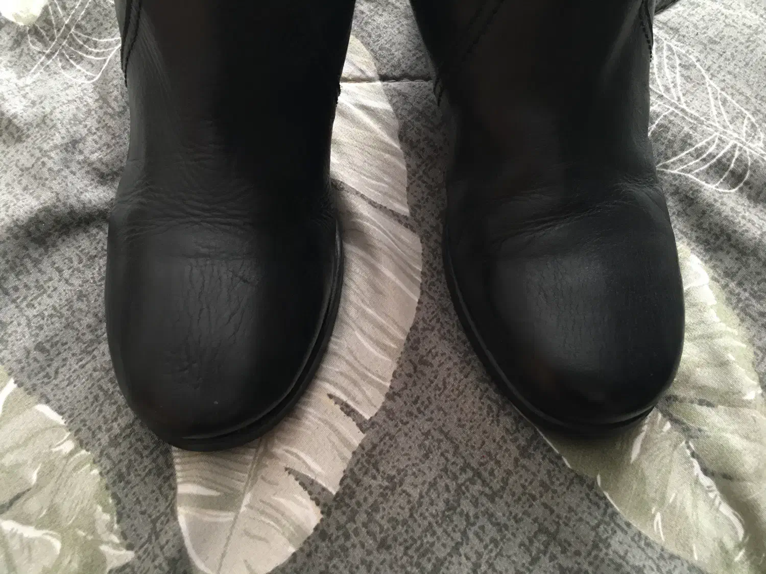 نیم بوت چرم طبیعی سایز ۳۹تمیز|کیف، کفش، کمربند|نیشابور, هفده شهریور|دیوار