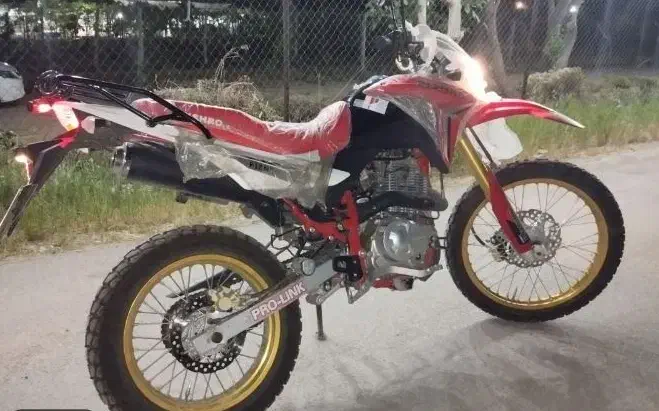 تریل پیشرو ۲۵۰|موتورسیکلت|ملایر, |دیوار