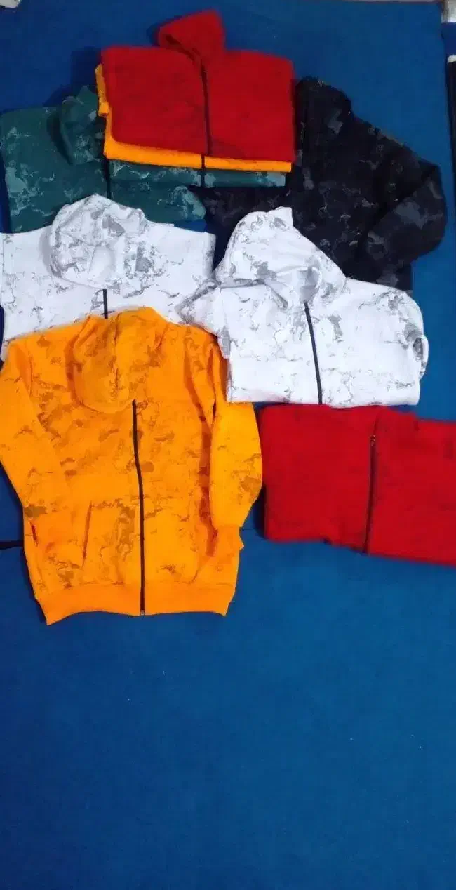 سویشرت بچگانه فقط ۴۵۰|کفش و لباس بچه|صحنه, |دیوار