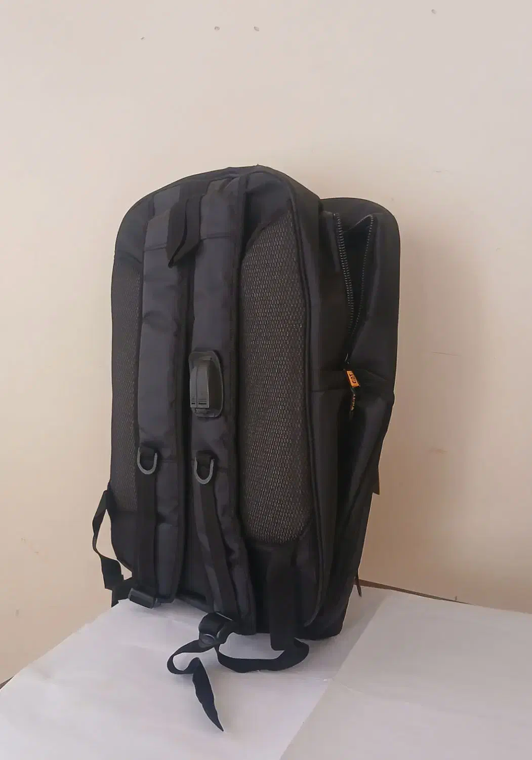 کوله پشتی.کیف|کیف، کفش، کمربند|اصفهان, لیمجیر|دیوار