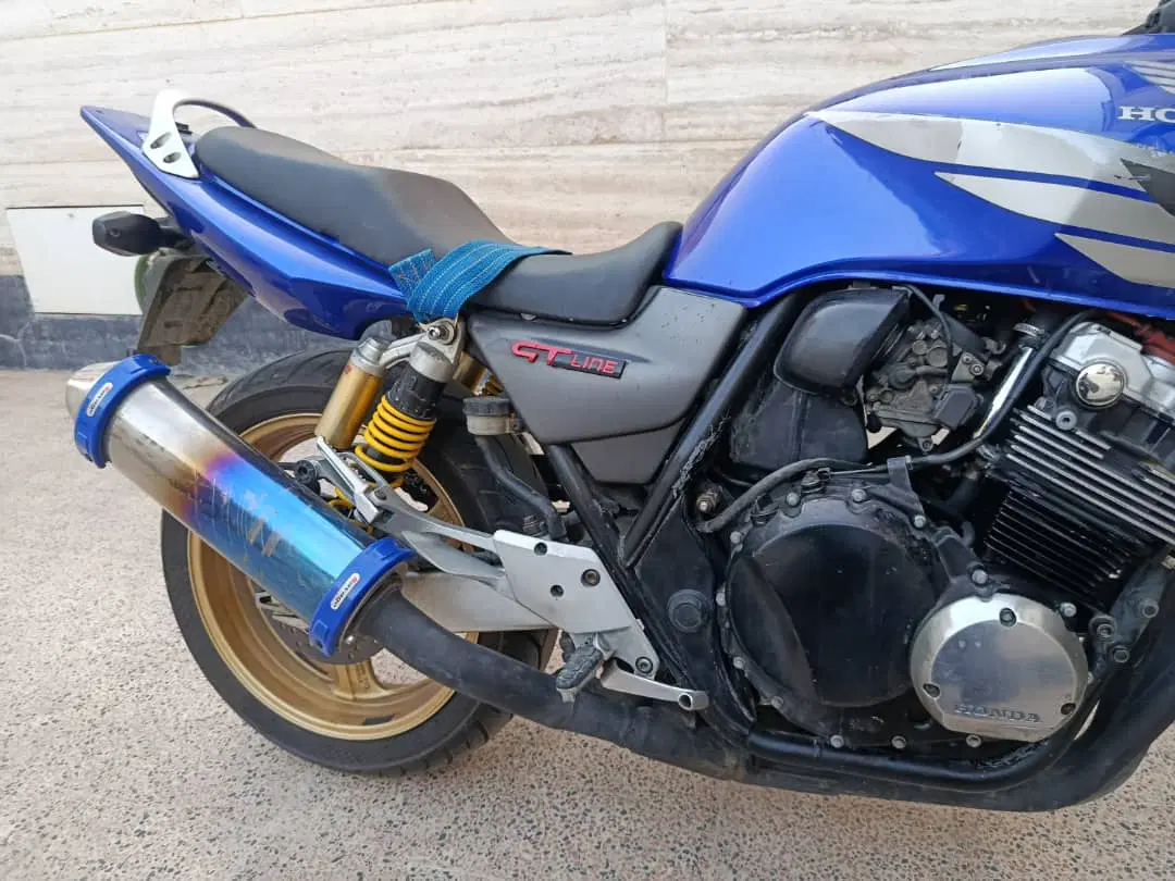 cb 400|موتورسیکلت|شیراز, گلشن|دیوار