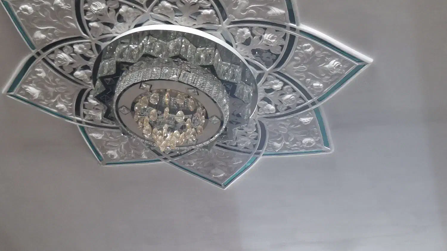 لوستر|لوستر و چراغ آویز|قم, محمد آباد|دیوار