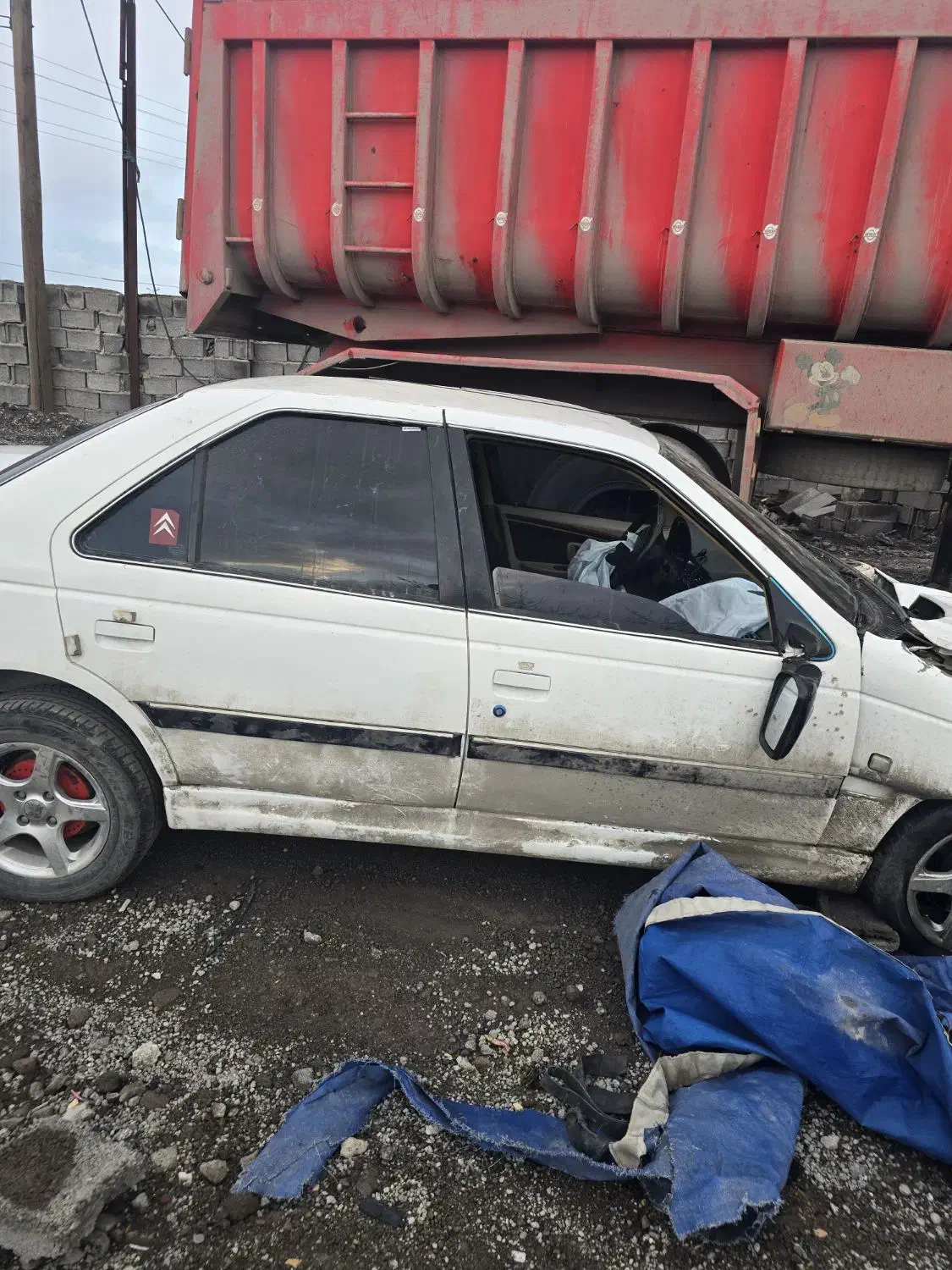 پژوتصادفی|خودرو سواری و وانت|همدان, |دیوار