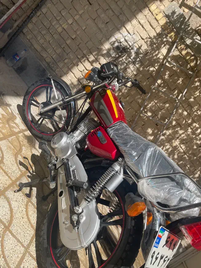 موتور ۱۲۵ ۱۴۰۳|موتورسیکلت|شیراز, تل حسینآباد|دیوار
