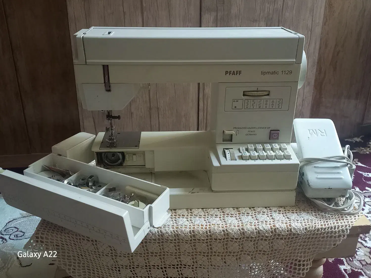 چرخ ۱۱۲۹PFAFF|چرخ خیاطی و ریسندگی|کاشمر, |دیوار