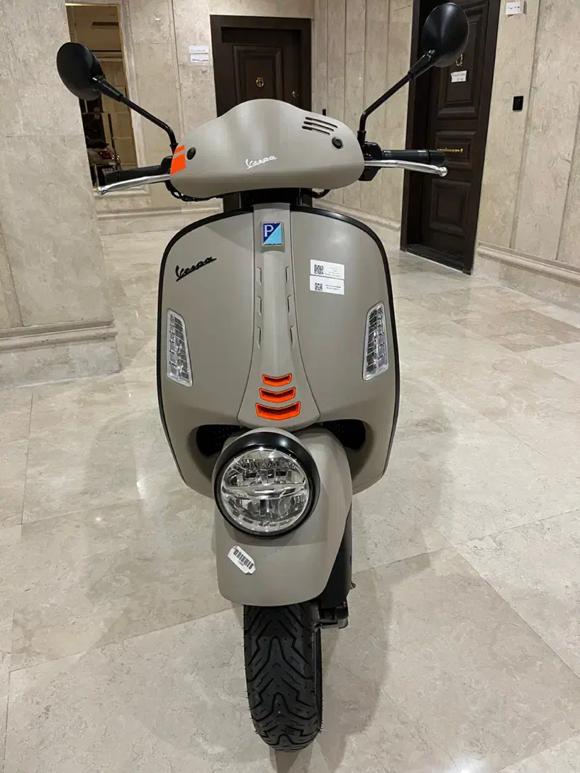 Vespa GTV280 GPS|موتورسیکلت|تهران, درختی|دیوار