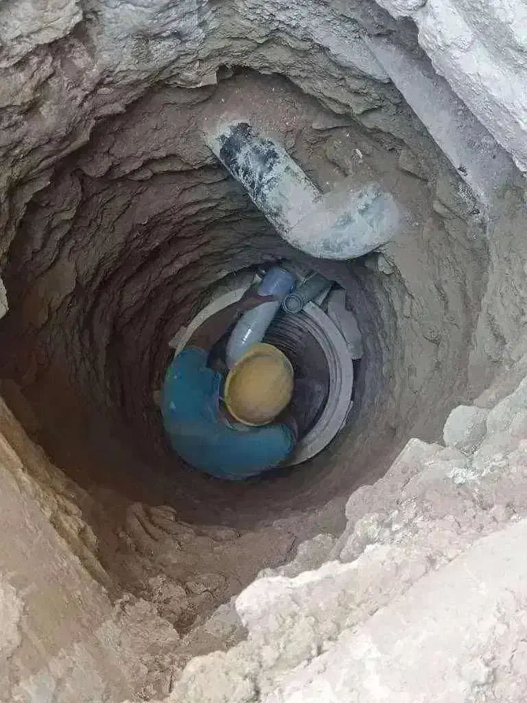 چاه کن و مغنی و حفاری چاه|خدمات پیشه و مهارت|اصفهان, مولوی|دیوار