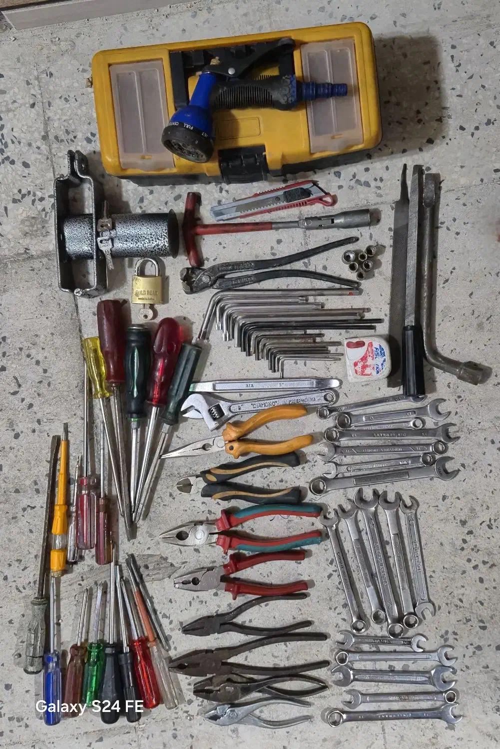 فروش آبزارآلات دستی و یک عدد قفل پدال آکبند|ابزارآلات|تهران, شهید اسدی|دیوار