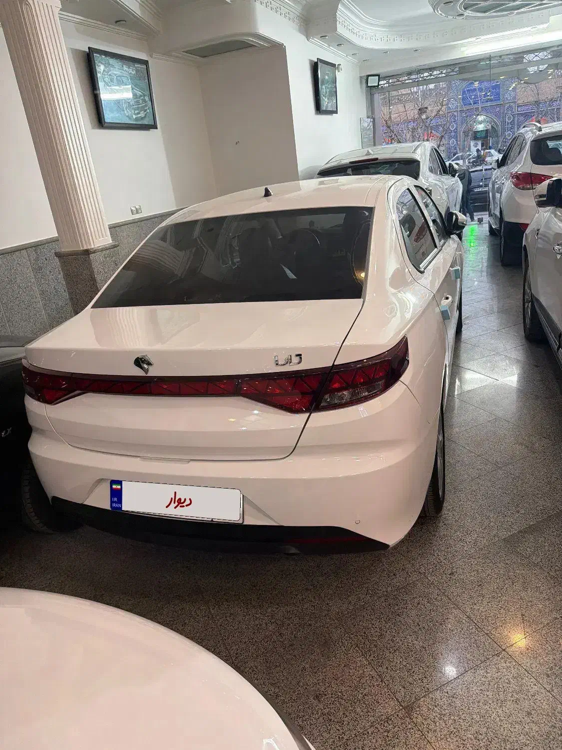 تارا 1403 وی 4|خودرو سواری و وانت|اصفهان, شهید رجایی|دیوار