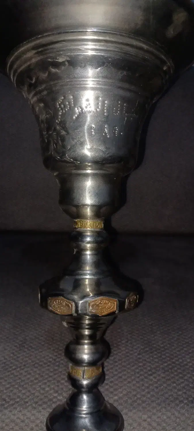 تنه قلیون بسیار قدیمی|کلکسیون اشیاء عتیقه|قدس, شهرقدس|دیوار