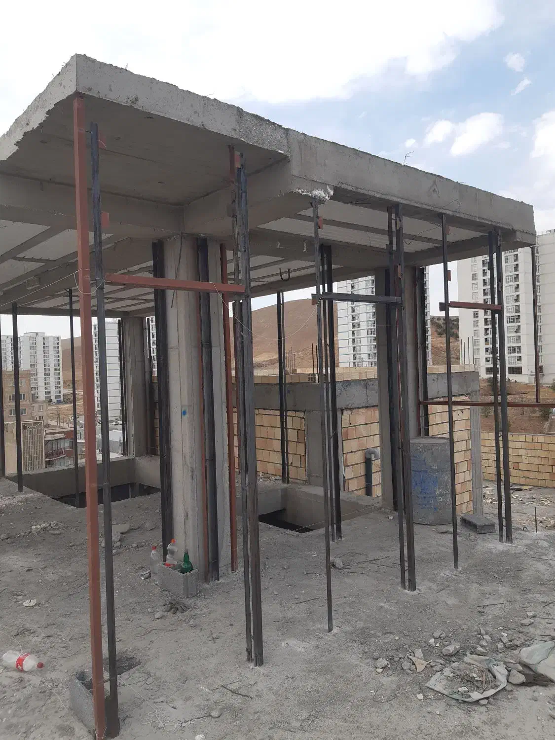 نیرو برای کار میلگرد بستر ونبشی|استخدام معماری، عمران و ساختمانی|کرمانشاه, |دیوار