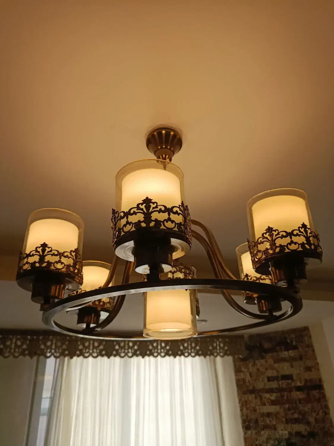 لوستر لهستانی نو|لوستر و چراغ آویز|اصفهان, خانه اصفهان|دیوار