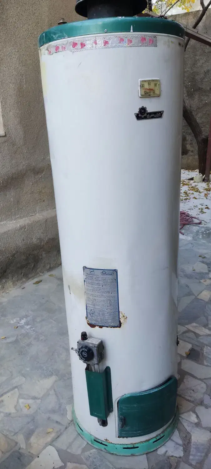 آبگرمکن سالم بدون ایراد|آبگرمکن، پکیج، شوفاژ|قروه, |دیوار